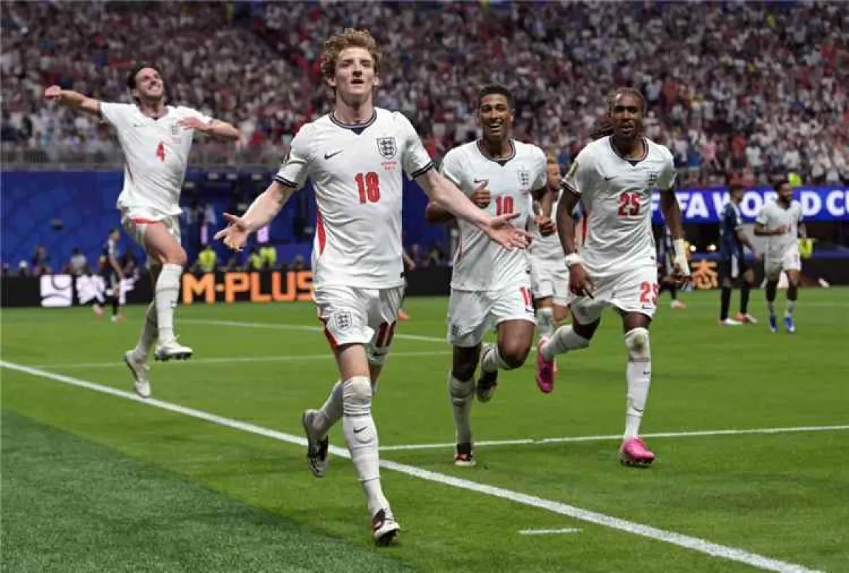 إنجلترا تحصد البرونزية بفوز مثير على فرنسا 6-4 في مونديال 2026