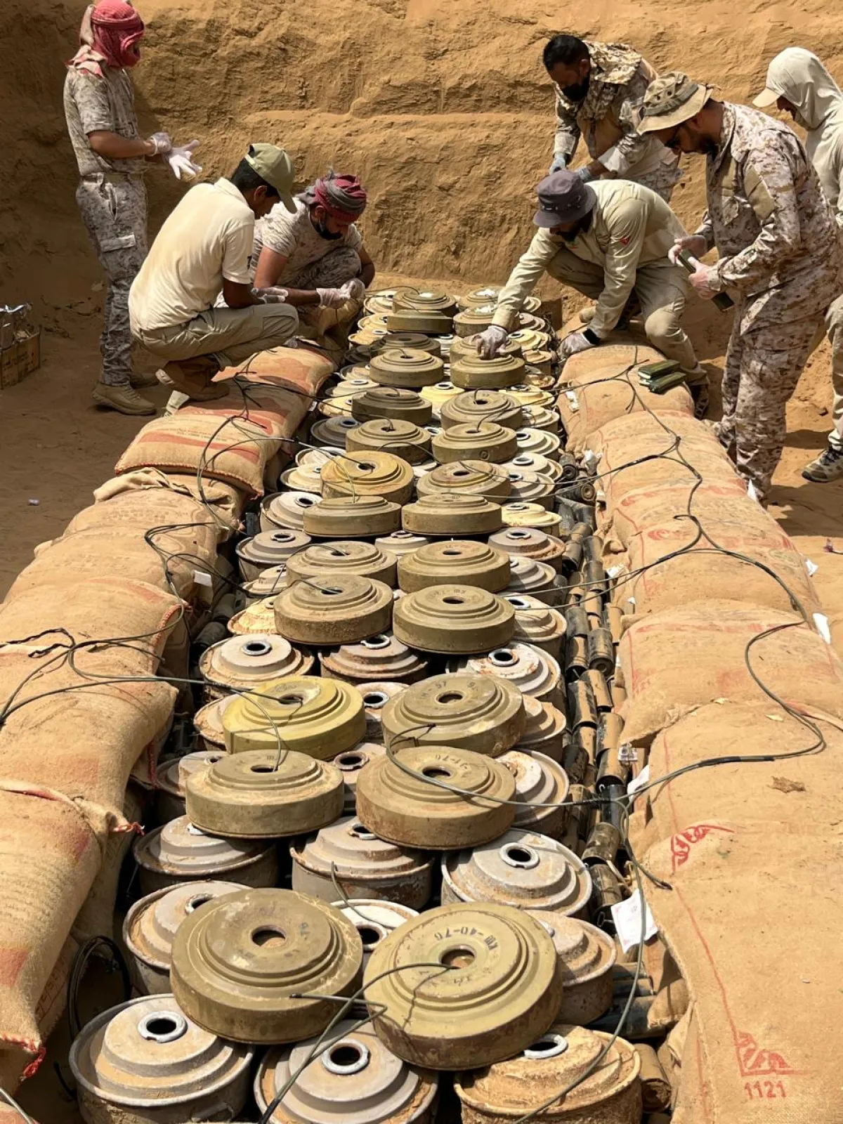 مشروع "مسام" يتلف 4141 لغماً ومخلفاً حربياً في مديرية ميدي بحجة