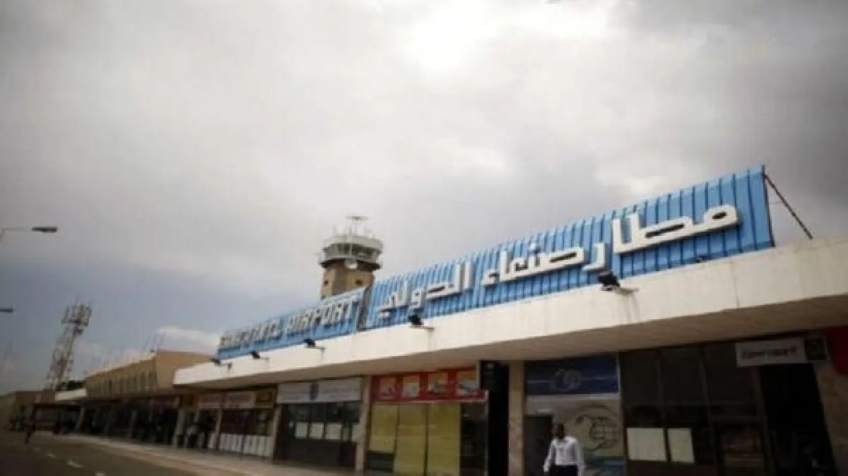 طائرات شحن تتوافد إلى صنعاء.. غموض يحيط بحمولات المطار والحوثيون أمام تساؤلات متزايدة