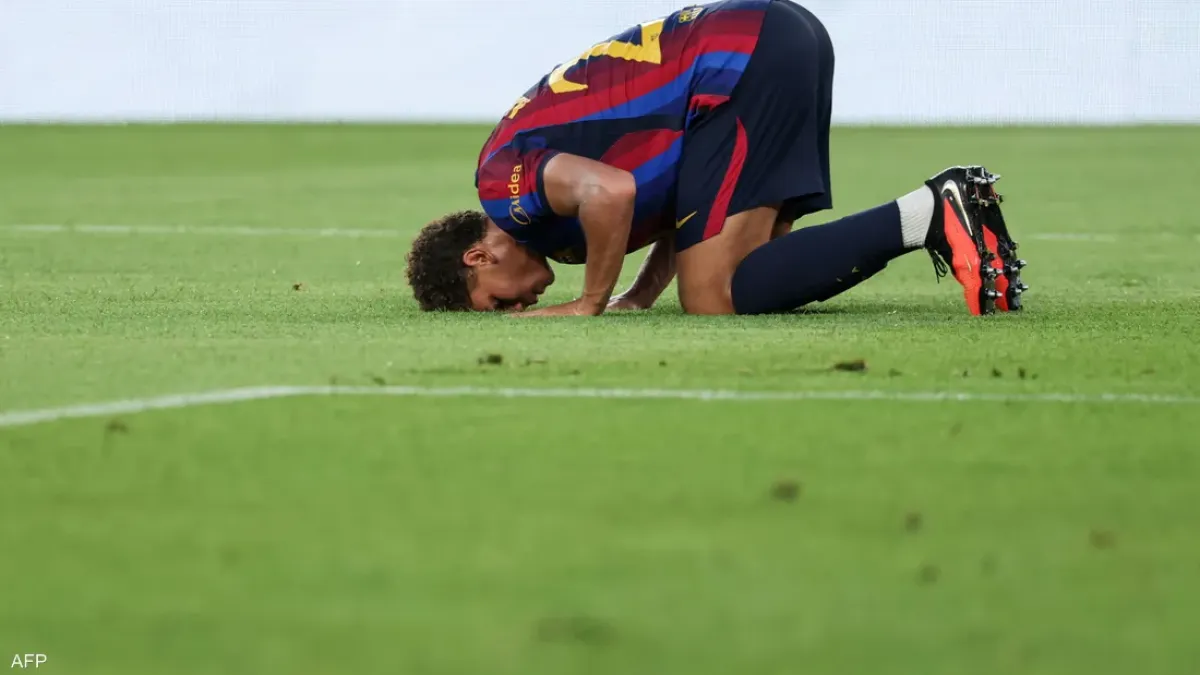 برشلونة يتوج بكأس جامبر بفوز على الأهلي المصري.. وحمزة يثير الجدل