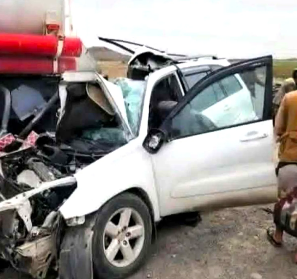 وفاة وإصابة 7 أشخاص في 12 حادثاً مرورياً بالمحافظات المحررة خلال يوم