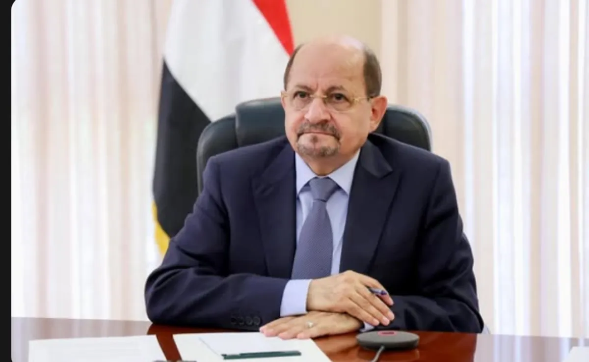 الزنداني يلغي قرار منع كبار المسؤولين من السفر بصورة غير معلنة