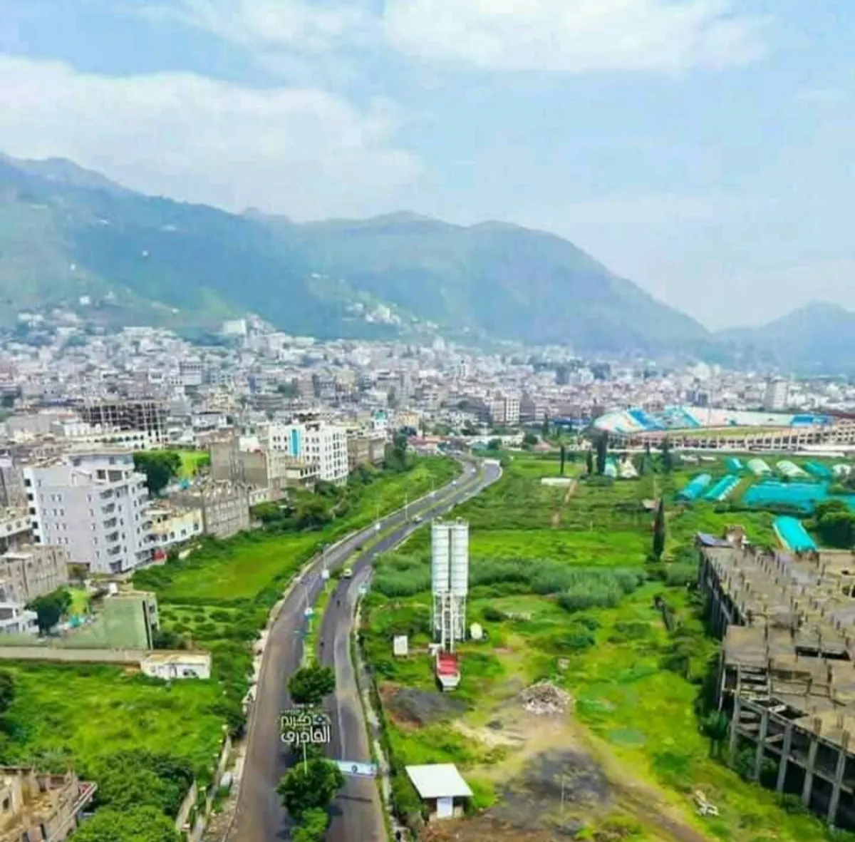 إب .. سويسرا العرب تحولت بفضل مليشيا الحوثي إلى  بنايات عشوائية شوهت المدينة