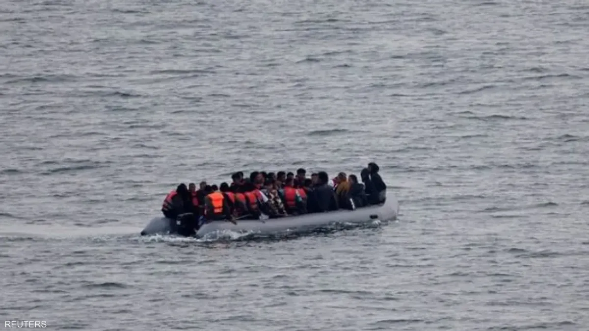 وفاة مهاجر وإنقاذ 72 في حادث عبور القنال الإنجليزي