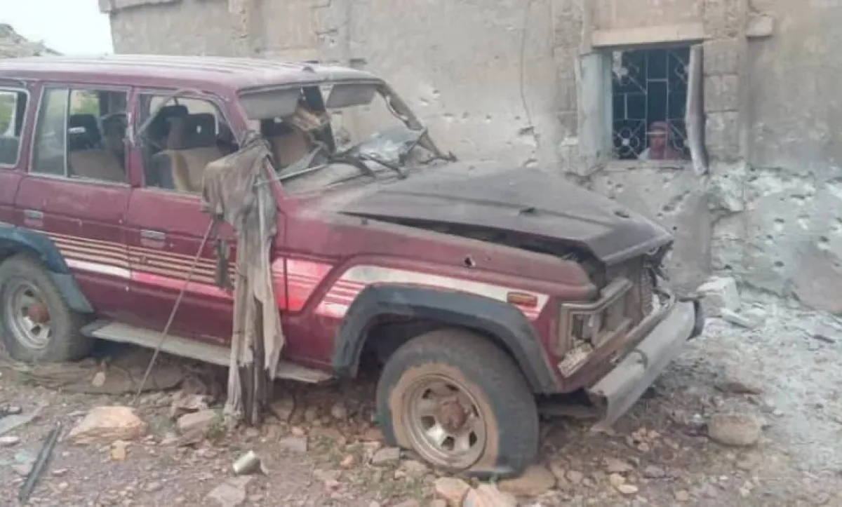 مليشيا الحوثي تقصف قرى سكنية بالضالع وتلحق أضراراً بممتلكات المواطنين