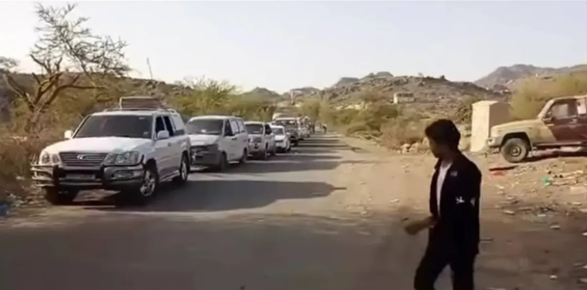 الحوثيون يقطعون شريان دمت–الضالع ويشلّون حركة المواطنين.. تصعيد عبثي يكشف ارتباك المليشيا أمام التطورات الميدانية