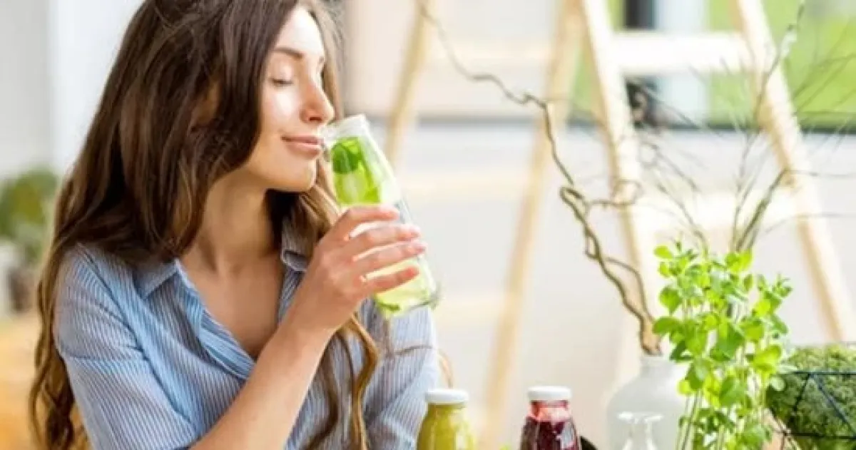 أفضل 5 مشروبات لدعم صحة الكبد بخلاف الماء