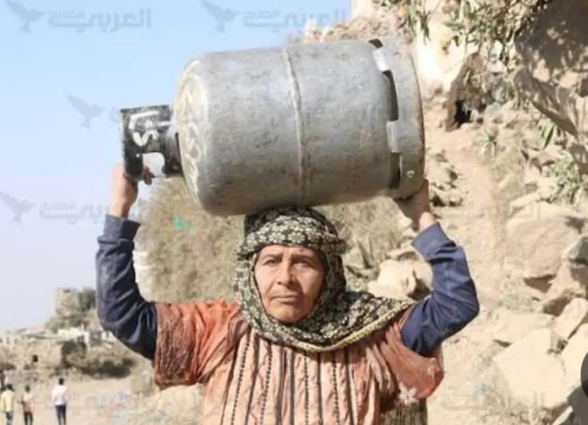 أزمة الغاز تعود إلى مأرب وفي التربة القردعي يبيعها بـ 7500 قديم