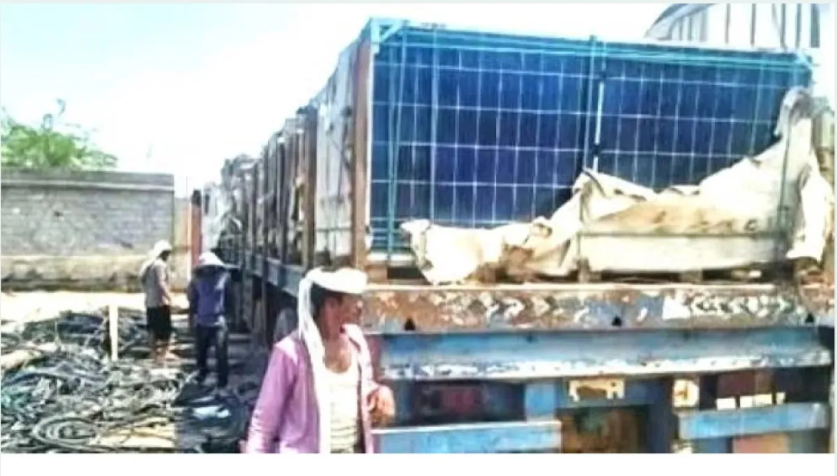 نهب ممنهج لممتلكات الساحل الغربي .. الحوثيون ينقلون معدات الكهرباء إلى صعدة