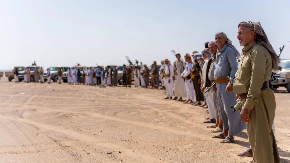 قبائل أرحب تعلن النفير العام وتؤكد دعمها لاستعادة الدولة اليمنية