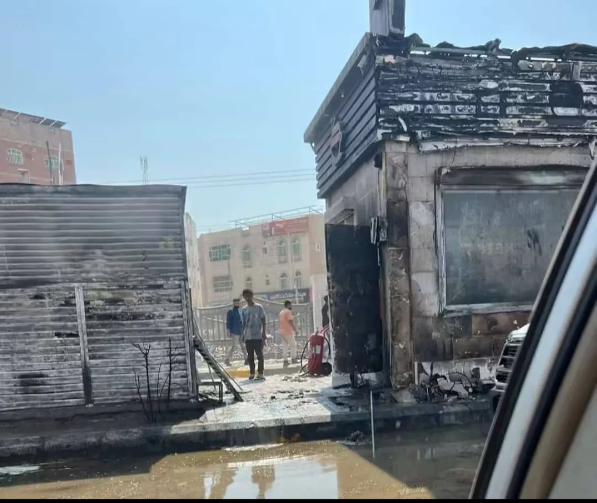حريق يلتهم «كيف كوفي» قرب الشرق الأوسط بالمنصورة.. وجهود أهلية تحول دون كارثة