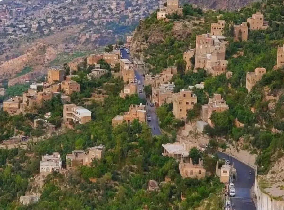 استشهاد امرأة وإصابة 5 مدنيين بقصف وقنص حوثي في تعز
