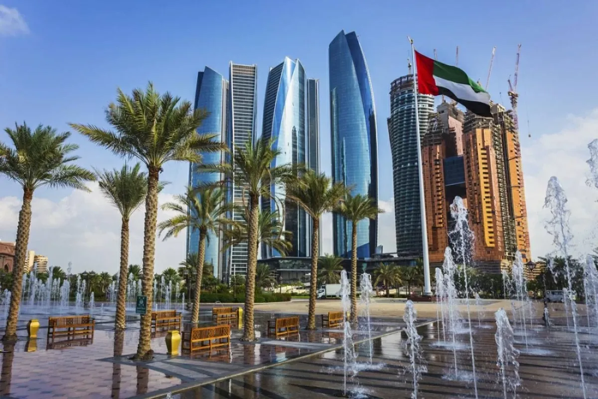 فيتش تؤكد التصنيف الائتماني لأبوظبي عند AA مع نظرة مستقرة